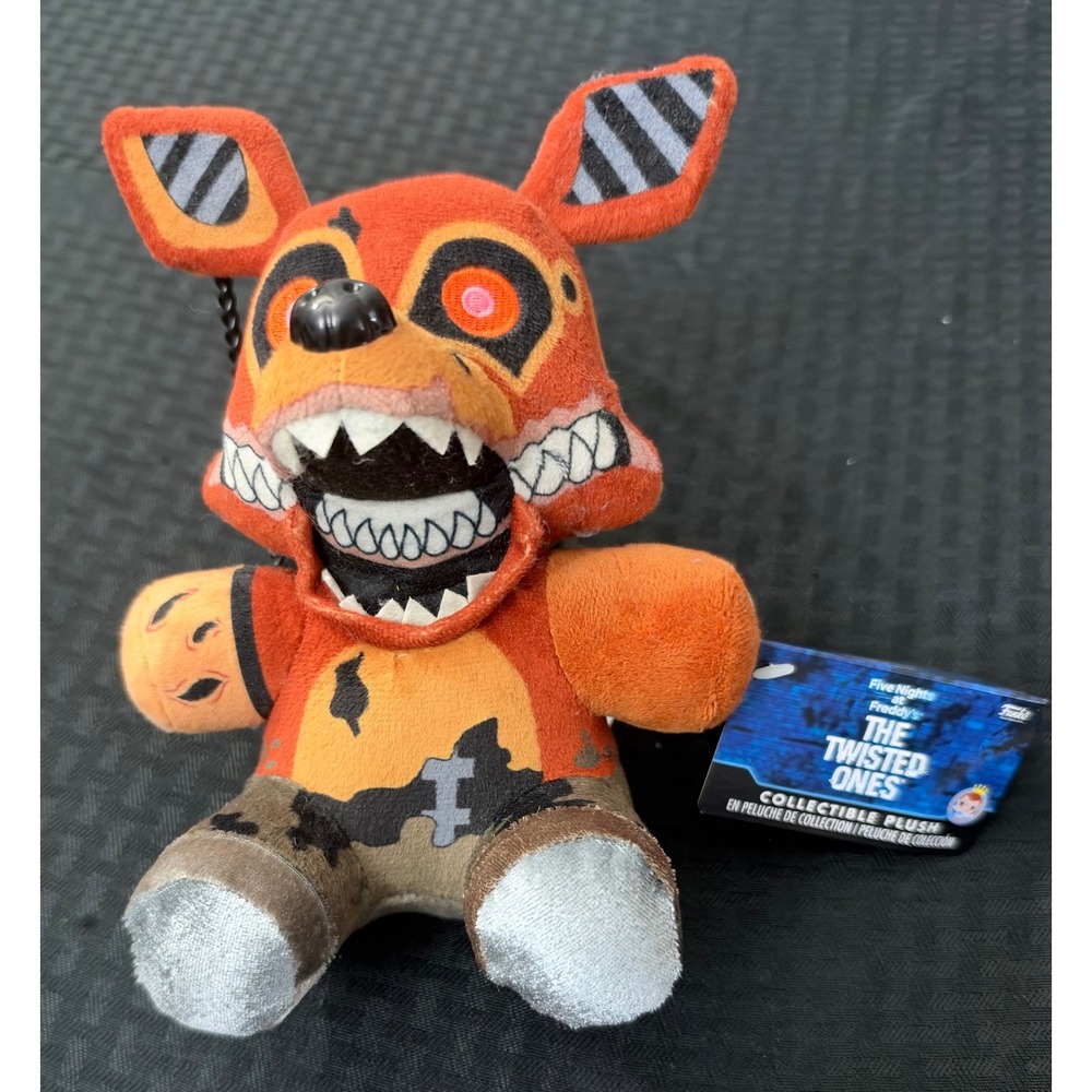 Funko FNAF Twisted Foxy Plush 8" Twisted Ones NWT Retired Five Nights Freddy's
